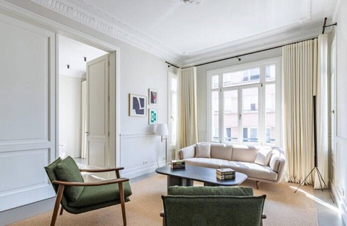Nisantasi Apartamento | This apartment is a 3 bedroom(s), 3.5 bathrooms, located in Şişli, İstanbul.