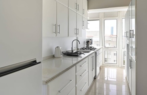 Besiktas Apartamento | Modern Bright Central 3BD Spacious Home! #235
