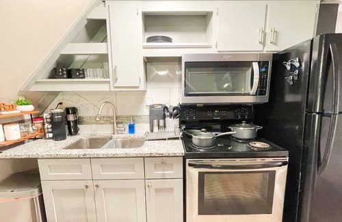 North Upper Street Apartamento | This apartment is a 3 bedroom(s), 1 bathrooms, located in Lexington, KY.