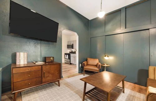 Lawrenceville Apartamento | This apartment is a 2 bedroom(s), 1 bathrooms, located in Pittsburgh, PA.