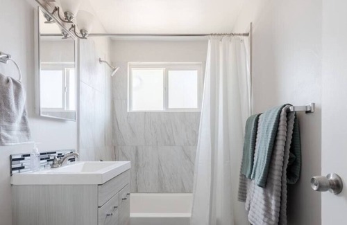 Southwest Village Apartamento | This apartment is a 2 bedroom(s), 1 bathrooms, located in Scottsdale, AZ.