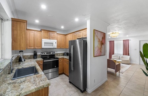 Coral Ridge Isles Apartamento | This apartment is a 2 bedroom(s), 2 bathrooms, located in Oakland Park, FL.