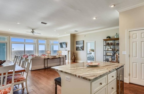 Sea Palm Village Casa | Esta casa frente al mar realmente te sorprenderá con su transformación impresionante!