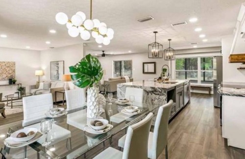 Wesley Chapel Casa | This beautiful renovated modern Farmhouse home!