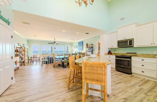 Sea Palm Village Casa | Esta encantadora casa de la isla apareció una vez en Parade of Homes y descubrirá por qué de inmediato.
