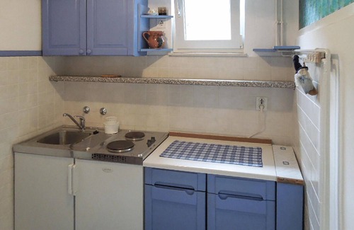 Martinscica Apartamento | This compact holiday apartment is just a few metres from the pebble beach.