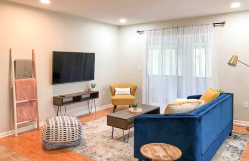Dixieland Condominio | This condominium is a 3 bedroom(s), 2 bathrooms, located in Lakeland, FL.