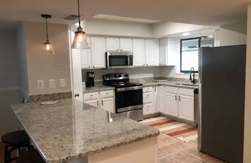 Dixieland Condominio | This condominium is a 3 bedroom(s), 2 bathrooms, located in Lakeland, FL.