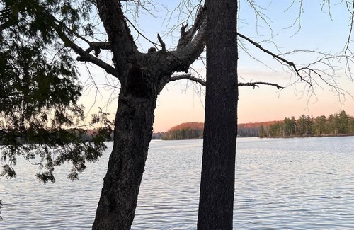 Seguin Cabina | This cottage is a 3 bedroom(s), 1 bathrooms, located in Parry Sound, , ON .