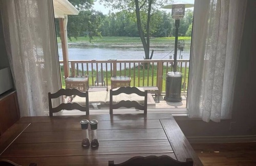 Cannifton Casa | This cozy three bedroom, two bathroom cottage is a perfect choice for a family getaway