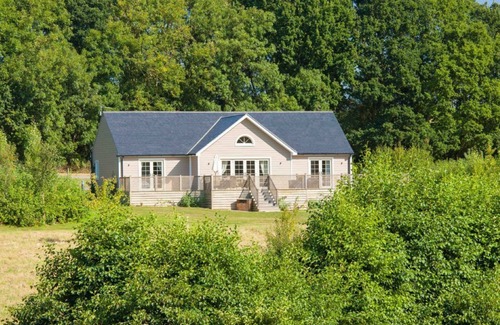 Pattiswick Cabina | Este encantador alojamiento en Wakes Hall Farm es un remanso de paz en 500 acres de terreno privado.