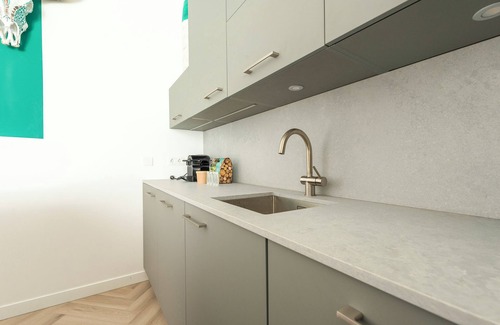 Centrum Apartamento | Este apartamento de lujo totalmente renovado en Roosendaal es perfecto para viajes de negocios o escapadas.