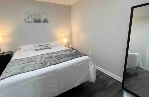 Reston Apartamento | This guest suite is a 1 bedroom(s), 1 bathrooms, located in Reston, VA.