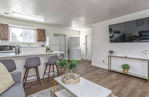 Livermore Casa | This house is a 1 bedroom(s), 1 bathrooms, located in Livermore, CA.