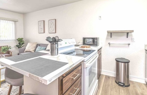 Livermore Casa | This house is a 1 bedroom(s), 1 bathrooms, located in Livermore, CA.