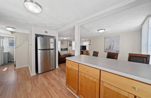 Warwick Casa | This house is a 1 bedroom(s), 1 bathrooms, located in Warwick, RI.