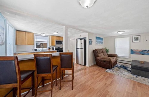 Warwick Casa | This house is a 1 bedroom(s), 1 bathrooms, located in Warwick, RI.