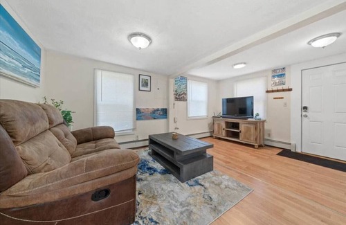 Warwick Casa | This house is a 1 bedroom(s), 1 bathrooms, located in Warwick, RI.