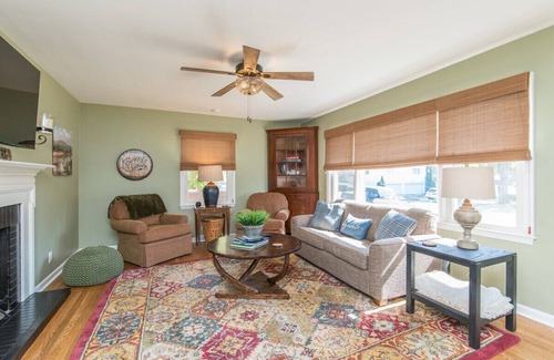 Harrodsburg Casa | This house is a 2 bedroom(s), 1 bathrooms, located in Harrodsburg, KY.
