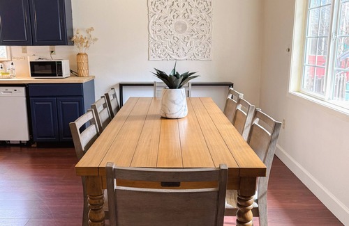 Gold Hill Casa | This house is a 2 bedroom(s), 1 bathrooms, located in Gold Hill, OR.