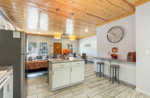 Dunnegan Casa | This house is a 2 bedroom(s), 2 bathrooms, located in Fair Play, MO.