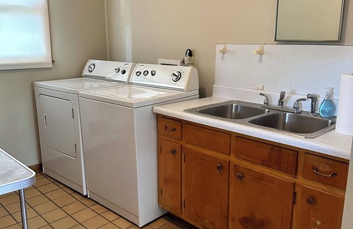 Smyrna Casa | This house is a 2 bedroom(s), 1 bathrooms, located in Smyrna, TN.