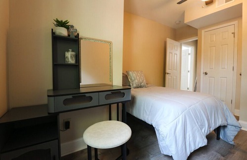 North Upper Street Casa | This house is a 3 bedroom(s), 1 bathrooms, located in Lexington, KY.