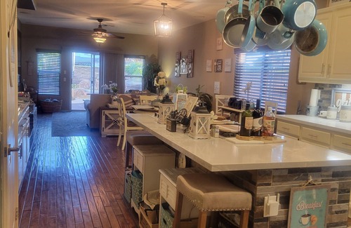 Temecula Casa | This is a fully furnished spacious bedroom on 1st level floor, all inclusive!