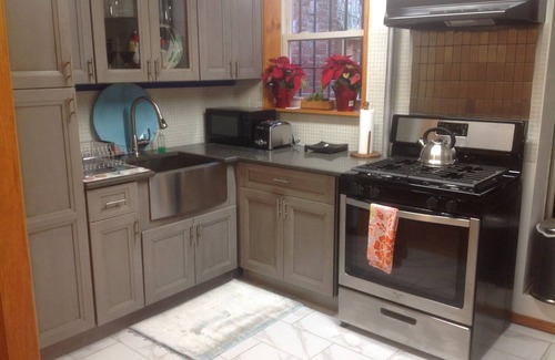 Park Slope Casa | THIS IS A JEWEL. A brownstone located on a beautiful tree-lined block is a gem.