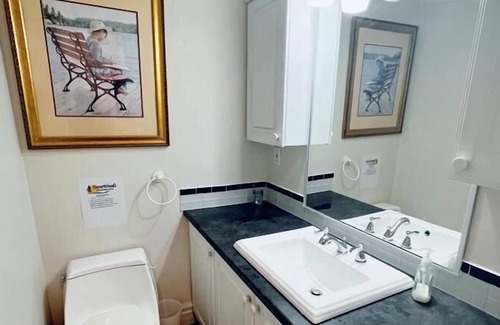 Seguin Casa | This lodge is a 2 bedroom(s), 1.5 bathrooms, located in parry sound, on.