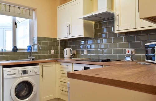 Briston Cabaña | 1 bedroom accommodation in Briston, near Melton Constable