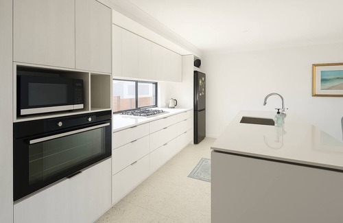 Glendalough Casa | This modern and well-appointed home offers a comfortable stay in a quiet residential pocket, perfectly located just minutes from the city and Perth’s stunning beaches