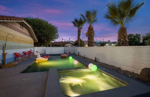 Bermuda Dunes Casa | This Must Be the Place - Pool, Spa, Games, King Bed
