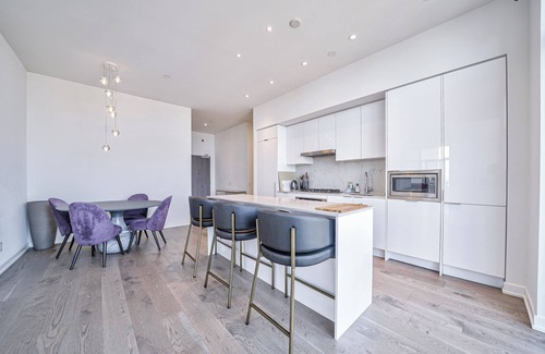 St. Lawrence Apartamento | This penthouse is a 2 bedroom(s), 2 bathrooms, located in Toronto, Ontario.