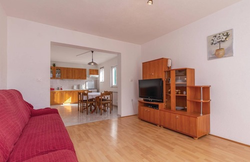 Raslina Apartamento | Alojamiento de 3 habitaciones en Raslina
