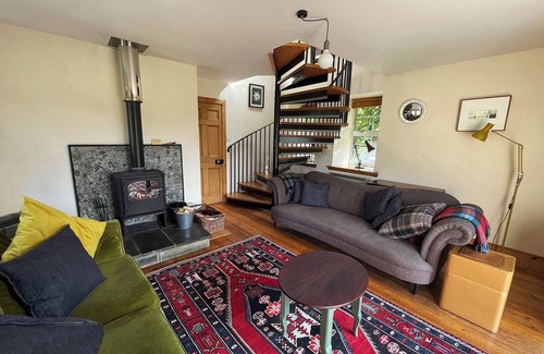 Lochearnhead Cabaña | Cnoc Famh cottage located in the beautiful setting of Scotland National Park.