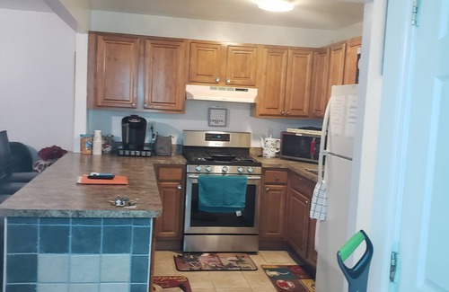 West Bronx Casa | Este apartamento es una escapada simple y tranquila para una familia o una pareja.