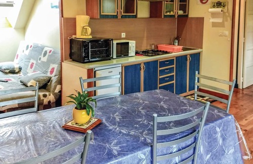 Plussulien Casa | Alojamiento de 2 habitaciones en Plussulien