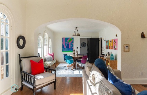 Rockford Casa | Esta casa de estilo español se encuentra en el histórico barrio de Edgewater.