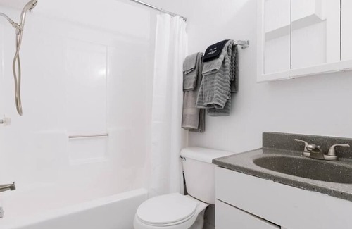 Riverside Apartamento | This studio is a 1 bedroom(s), 1 bathrooms, located in Tempe, AZ.