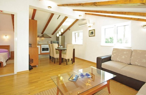 Slime Casa | Alojamiento de 4 habitaciones en Slime
