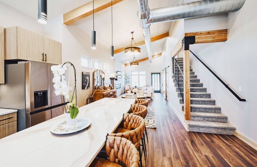 Sheridan Casa | This townhouse is a 3 bedroom(s), 3 bathrooms, located in Sheridan, WY.
