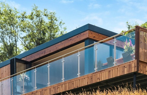 Chittlehamholt Cabina | This ultra luxurious 4-bedroom retreat comfortably accommodates up to 8 guests, offering a serene es