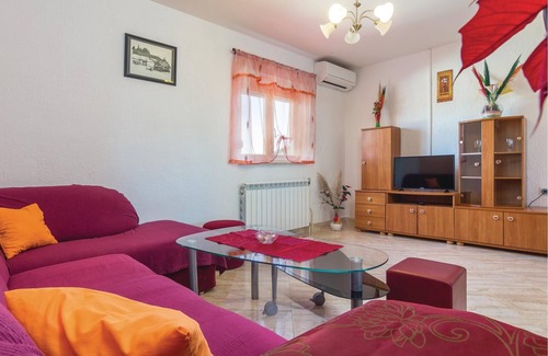 Grzini Apartamento | Alojamiento de 2 habitaciones en Zminj