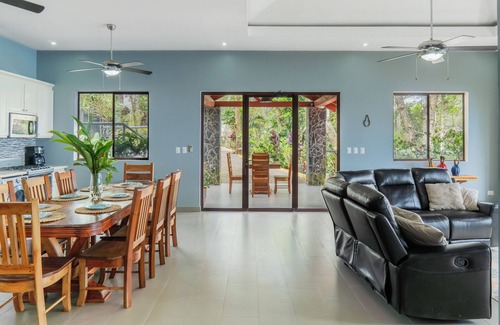 San Juan de Oriente Casa | This Villa is perfect for those seeking an unforgettable vacation experience.