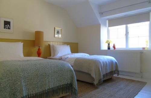 Marybank Casa | Thistle Cottage, CrannachCottages