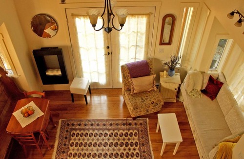 Salt Spring Island Casa | Thistle Dew Cottage