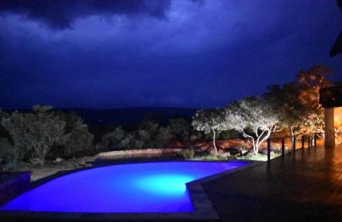 Bela-Bela Casa | Tholo Private Game Lodge