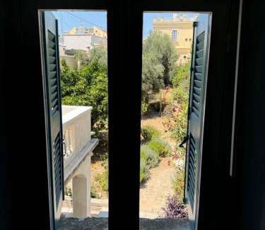 Aegina Town Casa | Thomaidou House - Heart of Aegina Town