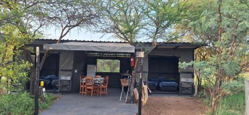 Hammanskraal Otro | Thorn Tree Bush Camp